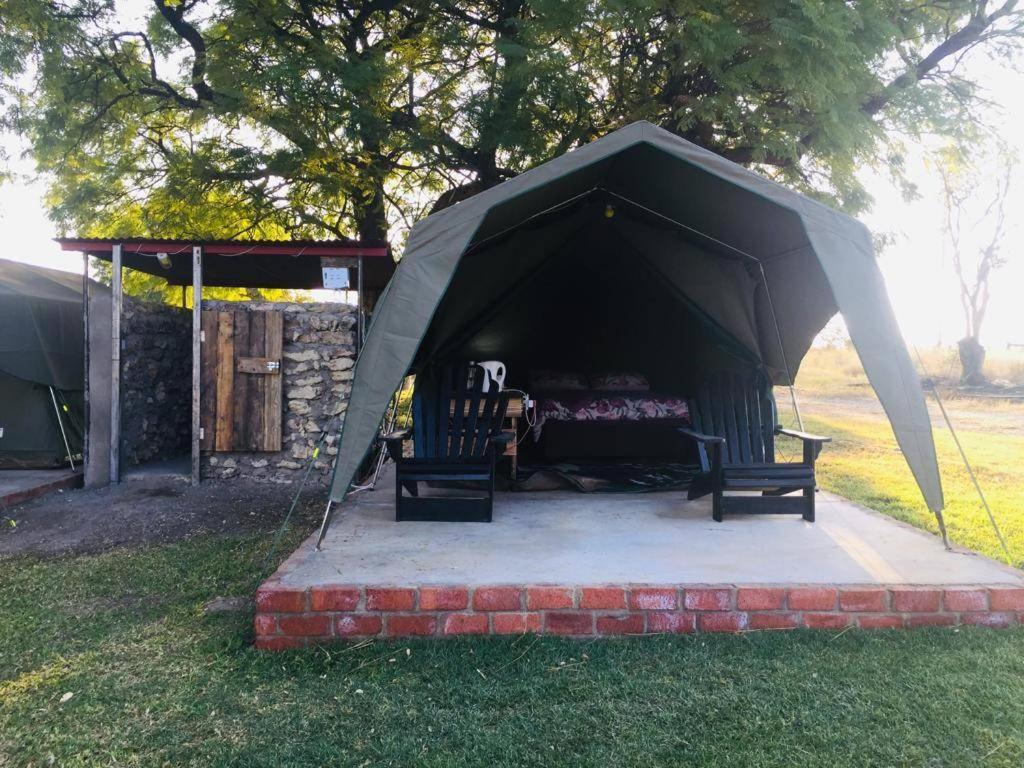 Bambi Lodge Grootfontein Экстерьер фото